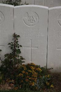 Wancourt British Cemetery - Robinson, S