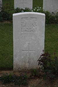 Wancourt British Cemetery - Sanderson, T