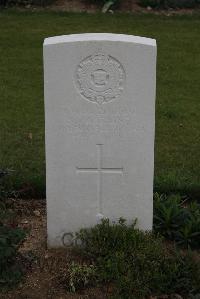 Wancourt British Cemetery - Sartaine, S