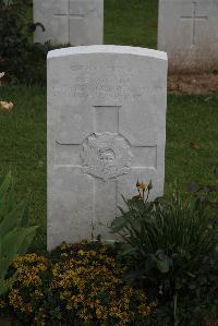Wancourt British Cemetery - Scott, E