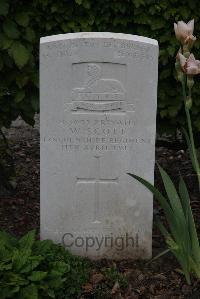 Wancourt British Cemetery - Scott, W