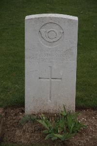 Wancourt British Cemetery - Simpson, T