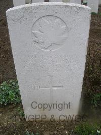 Wancourt British Cemetery - Steele, W J