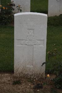 Wancourt British Cemetery - Taylor, S