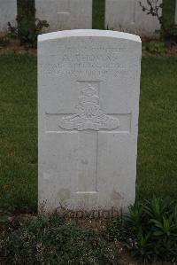 Wancourt British Cemetery - Thomas, A