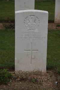 Wancourt British Cemetery - Thompson, F