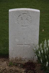 Wancourt British Cemetery - Tweedy, J A