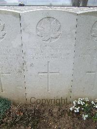 Wancourt British Cemetery - Valois, Jean Baptiste