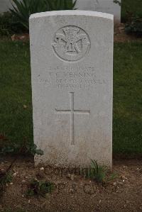 Wancourt British Cemetery - Venning, T C