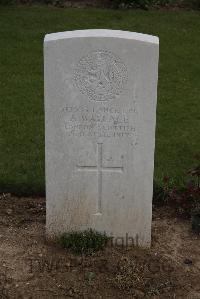 Wancourt British Cemetery - Wallace, A