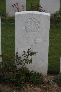 Wancourt British Cemetery - Wallace, Charles