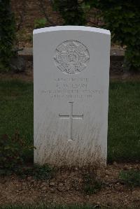 Wancourt British Cemetery - Wilson, F