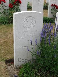 Warlencourt British Cemetery - White, W