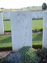 Warloy-Baillon Communal Cemetery Extension - Burrow, W T