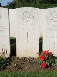 Warloy-Baillon Communal Cemetery Extension - Bury, T