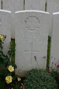 Warloy-Baillon Communal Cemetery Extension - Carew, Frank