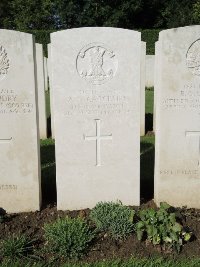 Warloy-Baillon Communal Cemetery Extension - Carstairs, Alexander Nicholson