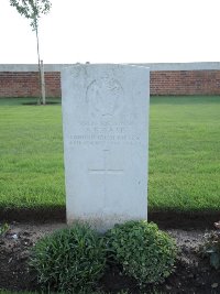 Warloy-Baillon Communal Cemetery Extension - Case, A E