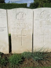 Warloy-Baillon Communal Cemetery Extension - Close, Denis