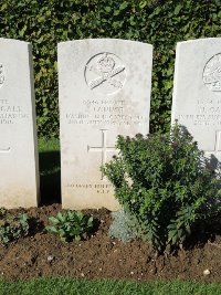 Warloy-Baillon Communal Cemetery Extension - Connor, John