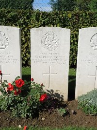 Warloy-Baillon Communal Cemetery Extension - Coope, Charley