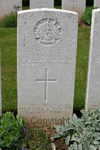 Warloy-Baillon Communal Cemetery Extension - Cox, Henry William
