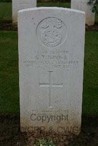 Warloy-Baillon Communal Cemetery Extension - Davies, George Francis