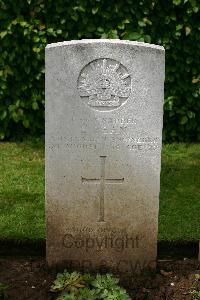 Warloy-Baillon Communal Cemetery Extension - Dean, Ezra