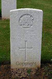 Warloy-Baillon Communal Cemetery Extension - Dowell, Thomas William