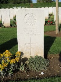 Warloy-Baillon Communal Cemetery Extension - Dunkley, B