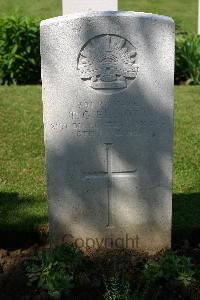 Warloy-Baillon Communal Cemetery Extension - Elliott, Thomas George