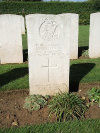 Warloy-Baillon Communal Cemetery Extension - Elphick, Kevin