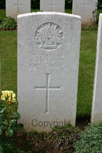 Warloy-Baillon Communal Cemetery Extension - Erickson, Robert