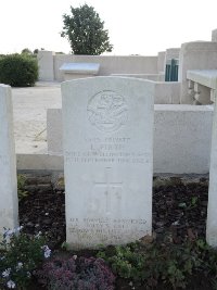 Warloy-Baillon Communal Cemetery Extension - Firth, Leonard