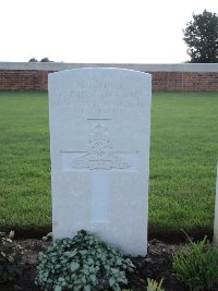 Warloy-Baillon Communal Cemetery Extension - Freestone, G