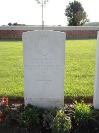 Warloy-Baillon Communal Cemetery Extension - George, C E