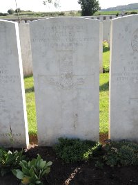 Warloy-Baillon Communal Cemetery Extension - Gillett, C