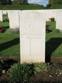 Warloy-Baillon Communal Cemetery Extension - Goodfellow, J