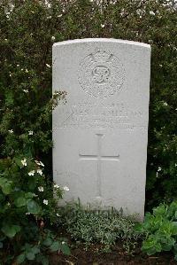 Warloy-Baillon Communal Cemetery Extension - Hamilton, James McCutcheon
