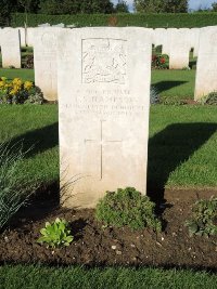 Warloy-Baillon Communal Cemetery Extension - Hampson, J S