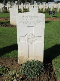 Warloy-Baillon Communal Cemetery Extension - Hawkins, E