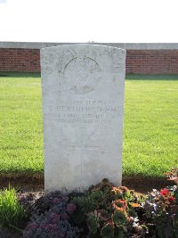 Warloy-Baillon Communal Cemetery Extension - Heathfield, S