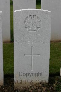 Warloy-Baillon Communal Cemetery Extension - Higgins, Malcolm Leslie