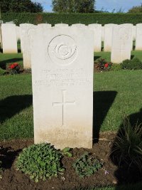 Warloy-Baillon Communal Cemetery Extension - Hill, Percy