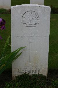 Warloy-Baillon Communal Cemetery Extension - Hinde, Frank Noel