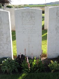 Warloy-Baillon Communal Cemetery Extension - Hinds, E W