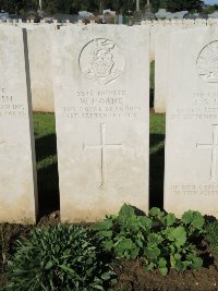 Warloy-Baillon Communal Cemetery Extension - Horne, W