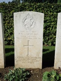 Warloy-Baillon Communal Cemetery Extension - Jarvis, F G