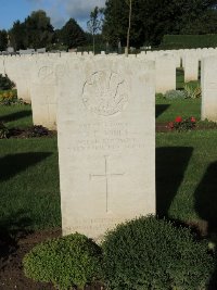 Warloy-Baillon Communal Cemetery Extension - Jones, D F