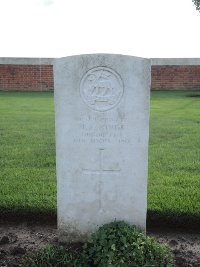 Warloy-Baillon Communal Cemetery Extension - Jones, H J